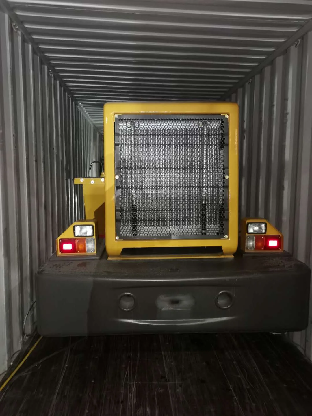 Wheel loader exported to Sri Lanka